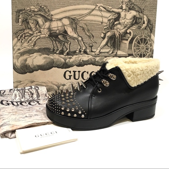 GUCCI Studded Ankle Boots -Black Leather -Faux Fur Lined -US 7 -NIB - Picture 1 of 12